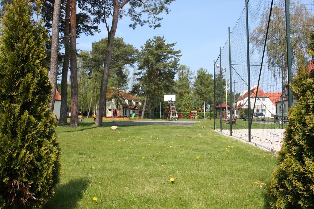 Osrodek Wypoczynkowy Merkury Mrzeżyno Exteriér fotografie